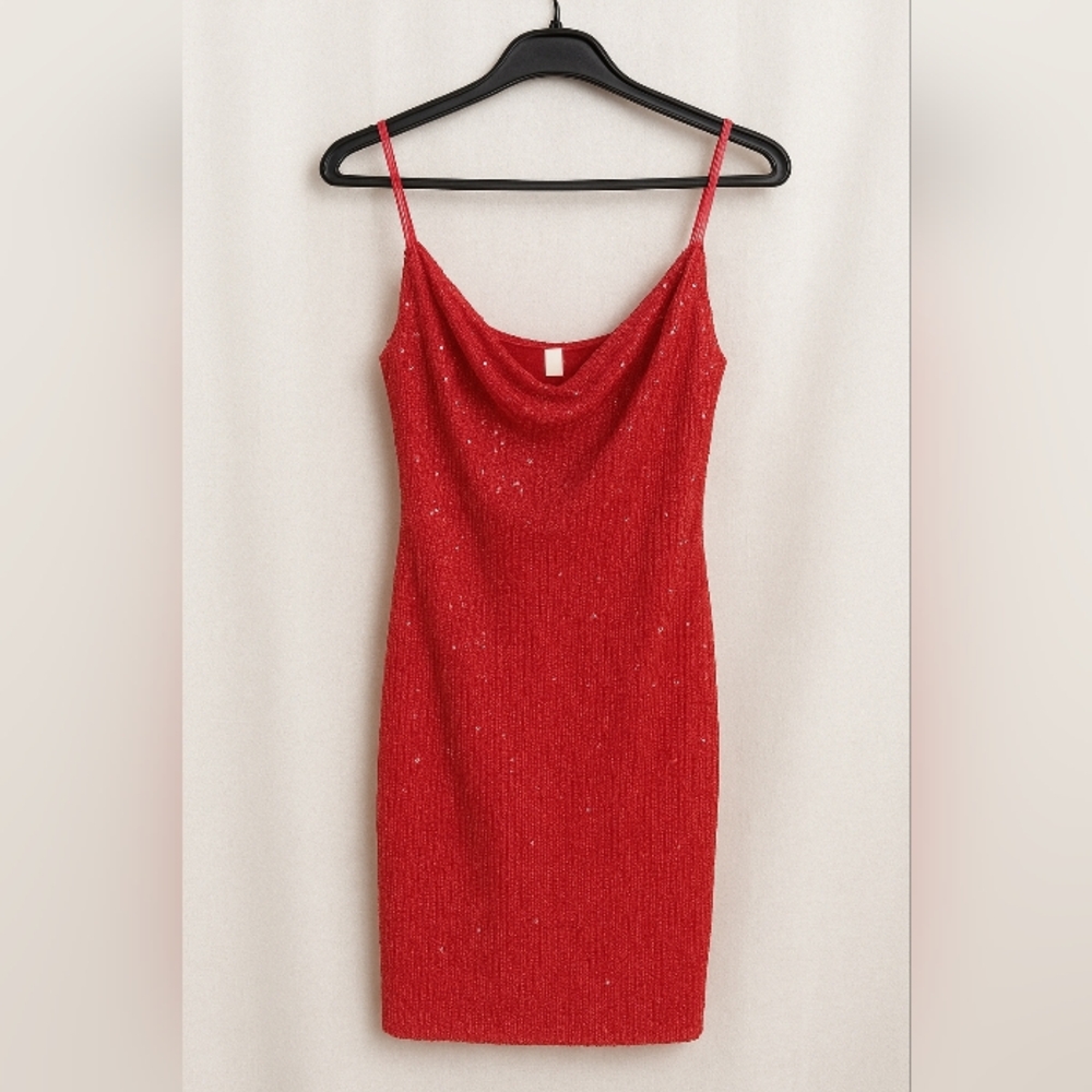 Elegant Red Sleeveless Dress
